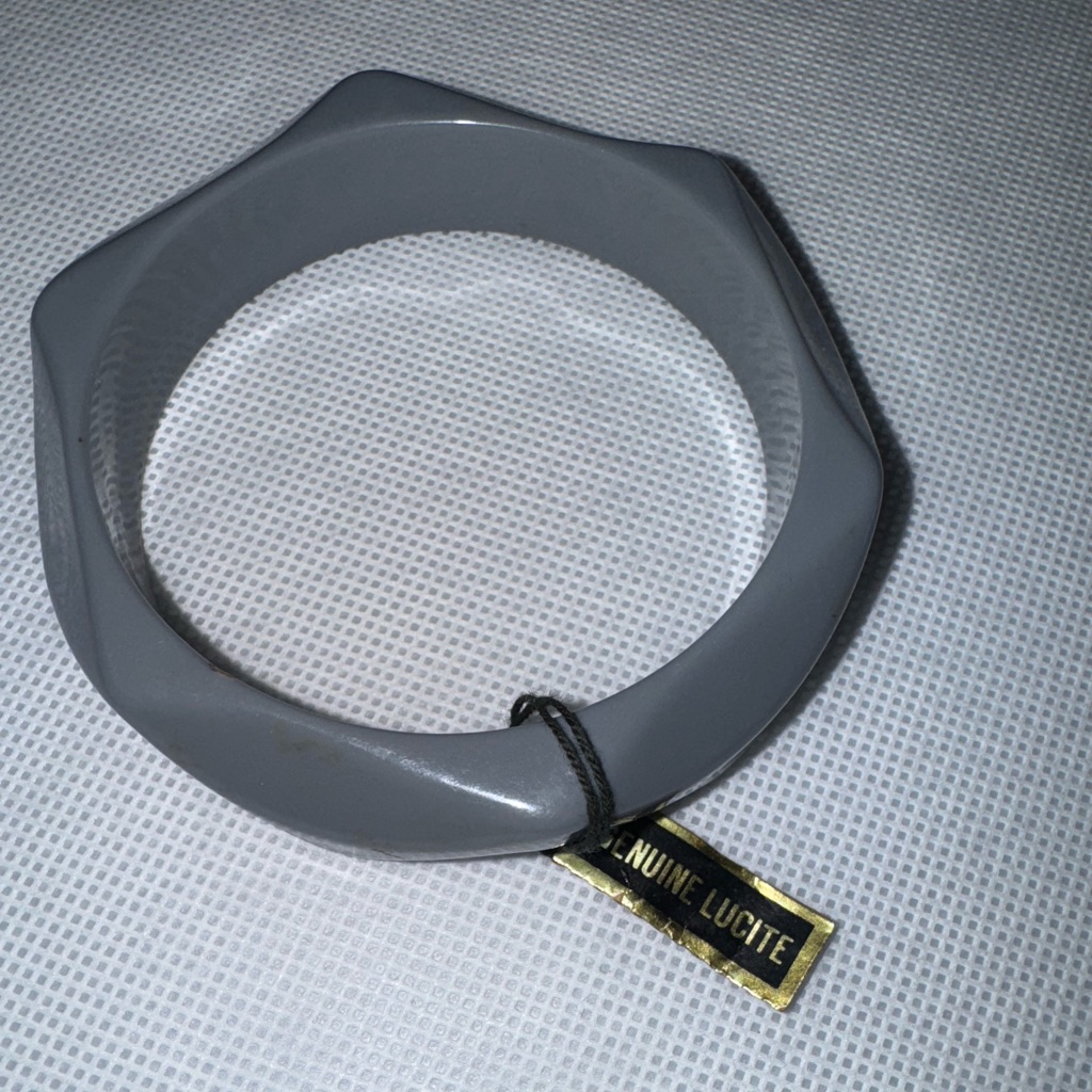 Vintage Faceted Geometric Silver Lucite Bangle Bracelet W/Tag